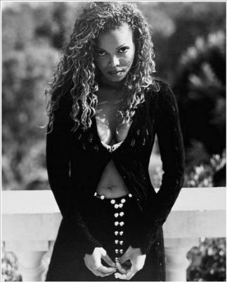 jj_USWeekly_SET4_7.jpg