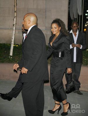 2006_OprahsLegendsBallScreening_014.jpg