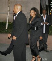 2006_OprahsLegendsBallScreening_014.jpg