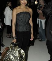 2006_ParisFashionWeek_LouisVuitton_07.jpg