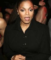 2006_ParisFashionWeek_MFGirlbaud_011.jpg