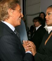 2006_ParisFashionWeek_Valentino_020.jpg