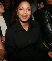 2006_ParisFashionWeek_VivianWeswood_010.jpg