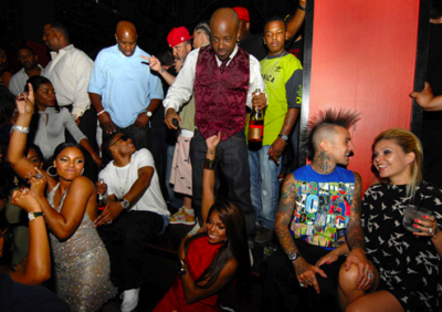 2007_VMAsAfterParty_06b.png