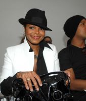 2007_NYFashionWeek_Malandrino_02.jpg