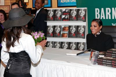 2011_TrueYou_BarnesNoble_012.jpg
